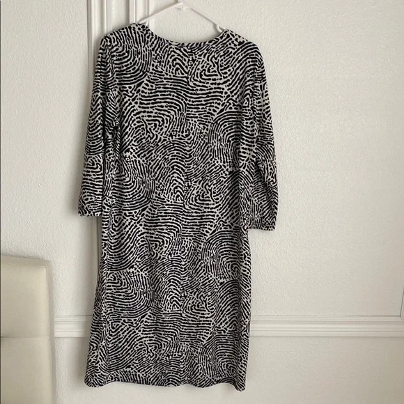 Black and White Patterned Dress - Picture 2 of 6